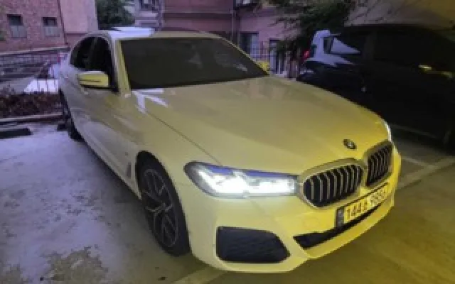 엑티언하이브리드 중고차 5시리즈 (G30) 530i xDrive M 스포츠 매물 사진 19 - 2022/10 61,315km