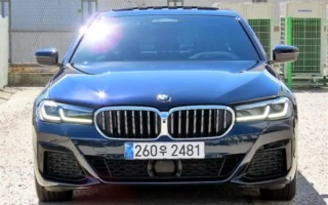 엑티언하이브리드 중고차 5시리즈 (G30) 523d xDrive M 스포츠 매물 사진 12 - 2023/03 136,887km