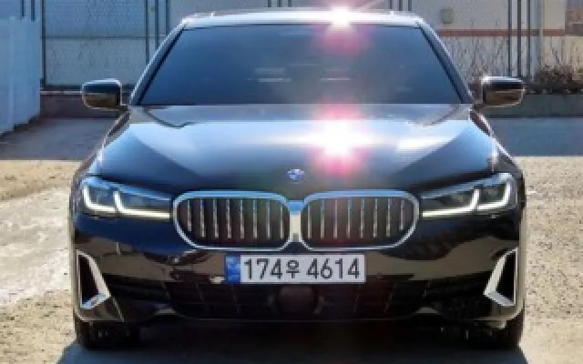 엑티언하이브리드 중고차 5시리즈 (G30) 523d xDrive 럭셔리 매물 사진 13 - 2022/12 52,513km